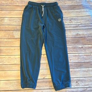 Vineyard Vines Performance Joggers Boys M